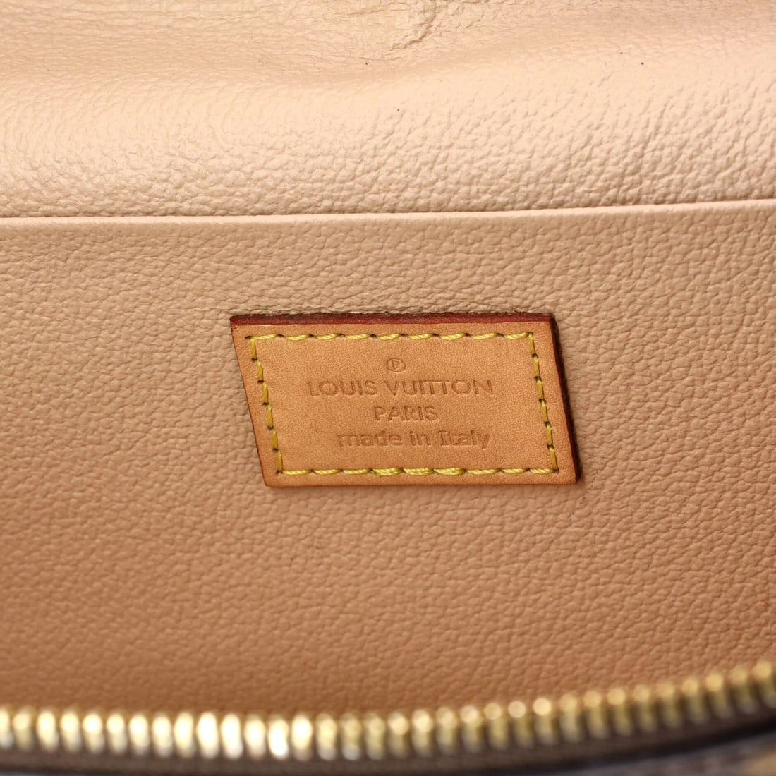 Vanity Case Monogram Canvas Mini Louis Vuitton - 7