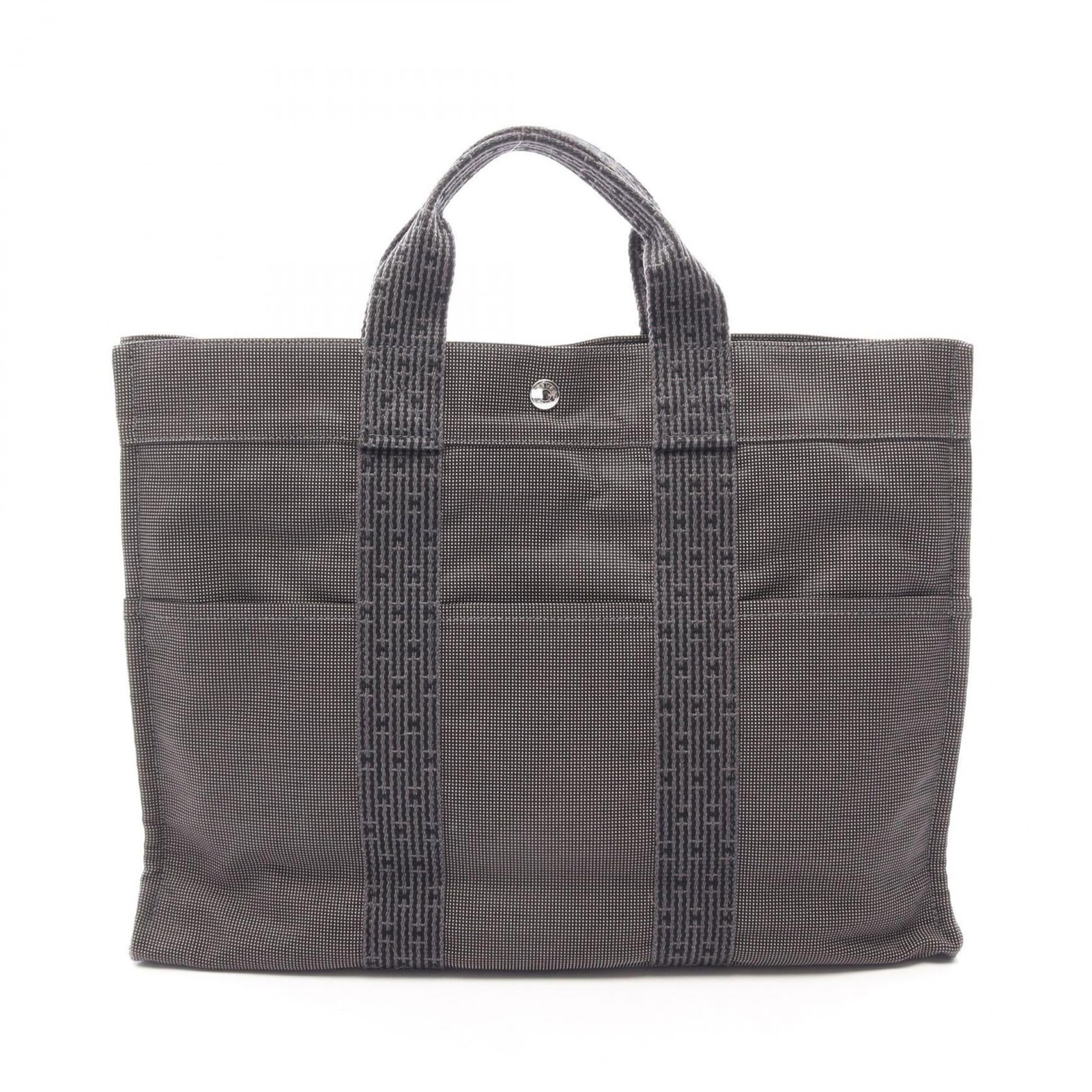 Nylon Canvas Handbag Hermes Tote: Nylon Canvas Handbag Hermes Tote Nylon canvas handbag with a timeless design, this gray tote measures 32cm x 42cm x 11cm, perfect for everyday use. Made from durable nylon canvas, it features a classi