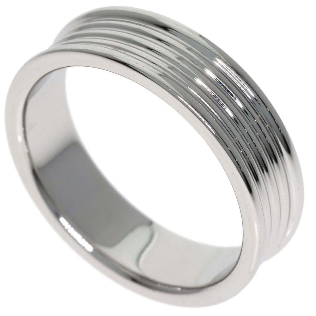 Pt950 Tiffany&Co Platinum Ring Vintage: Pt950 Tiffany&Co Platinum Ring Vintage Pt950 Tiffany&Co Platinum Ring Vintage is a stunning silver platinum ring featuring a 4.75 US ring size design. This platinum PT950 ring bears a signature and