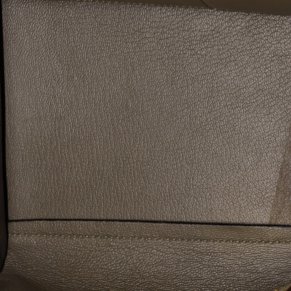 Trapeze Small Leather Celine Bag - 5