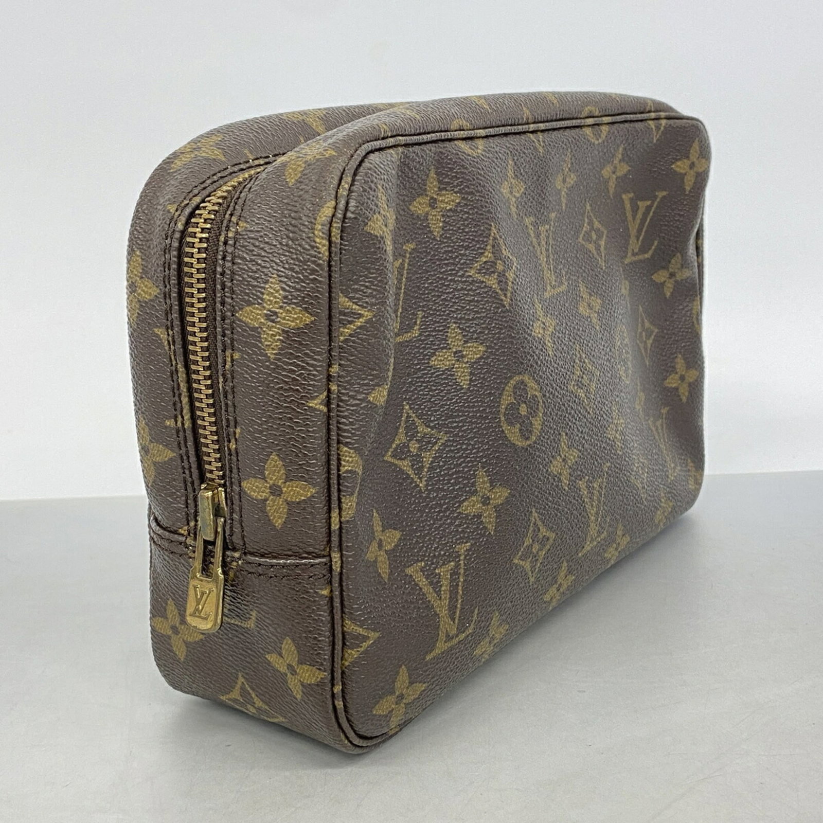 Louis Vuitton Pouch - 2
