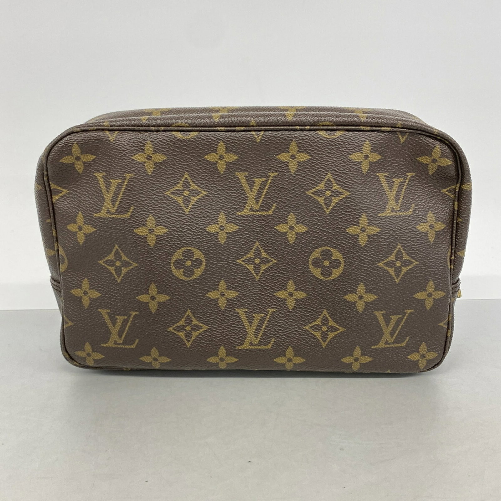 Louis Vuitton Pouch - 8