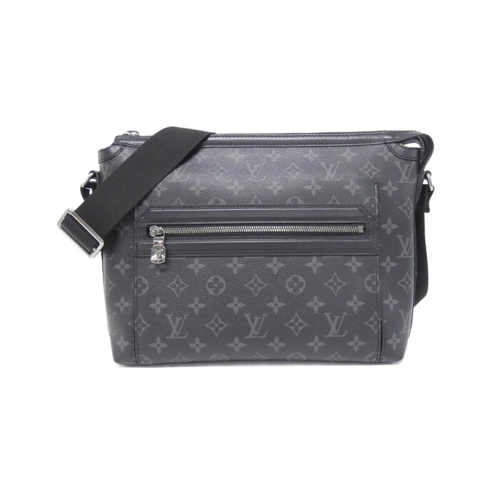 Canvas Coated Louis Vuitton Bag Shoulder: Canvas Coated Louis Vuitton Bag Shoulder Canvas Coated Louis Vuitton Bag Shoulder, 26cm x 30cm x 10cm, Black with Silver Hardware. This shoulder bag features coated canvas material and a classic