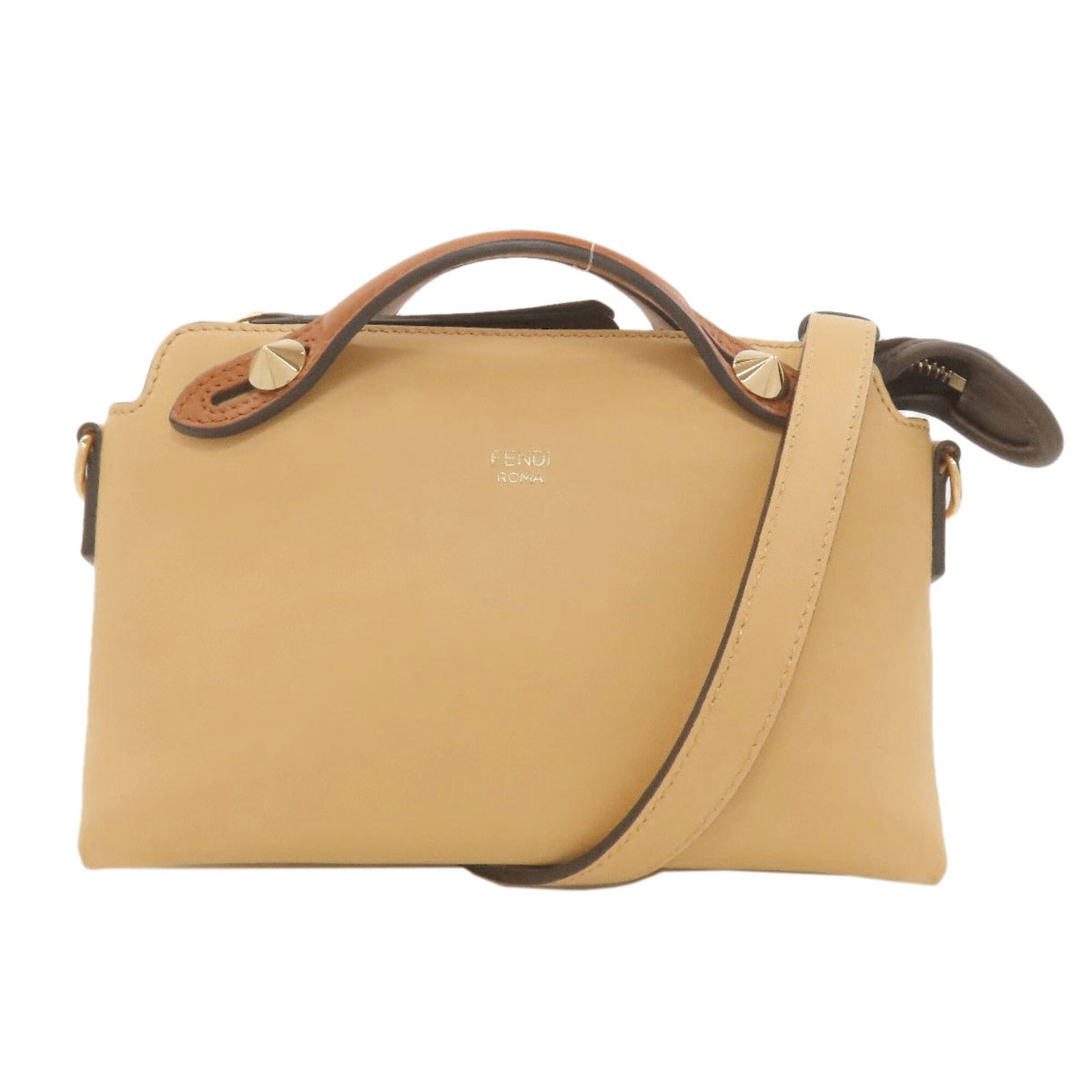Handbag Leather Fendi: Handbag Leather Fendi This luxurious handbag is crafted from high-quality leather, featuring a classic design with a rich brown color. Measuring 13cm x 19.5cm x 9cm, it's a stylish accessory that can 