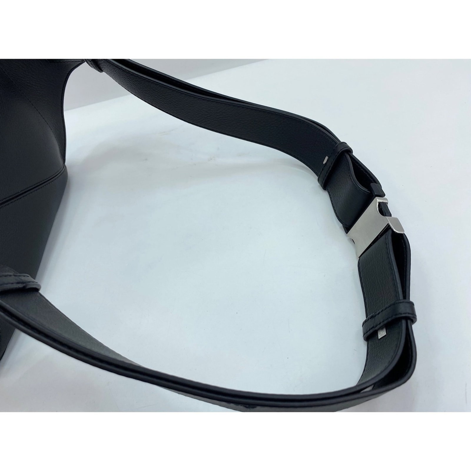 Loewe sling - 11