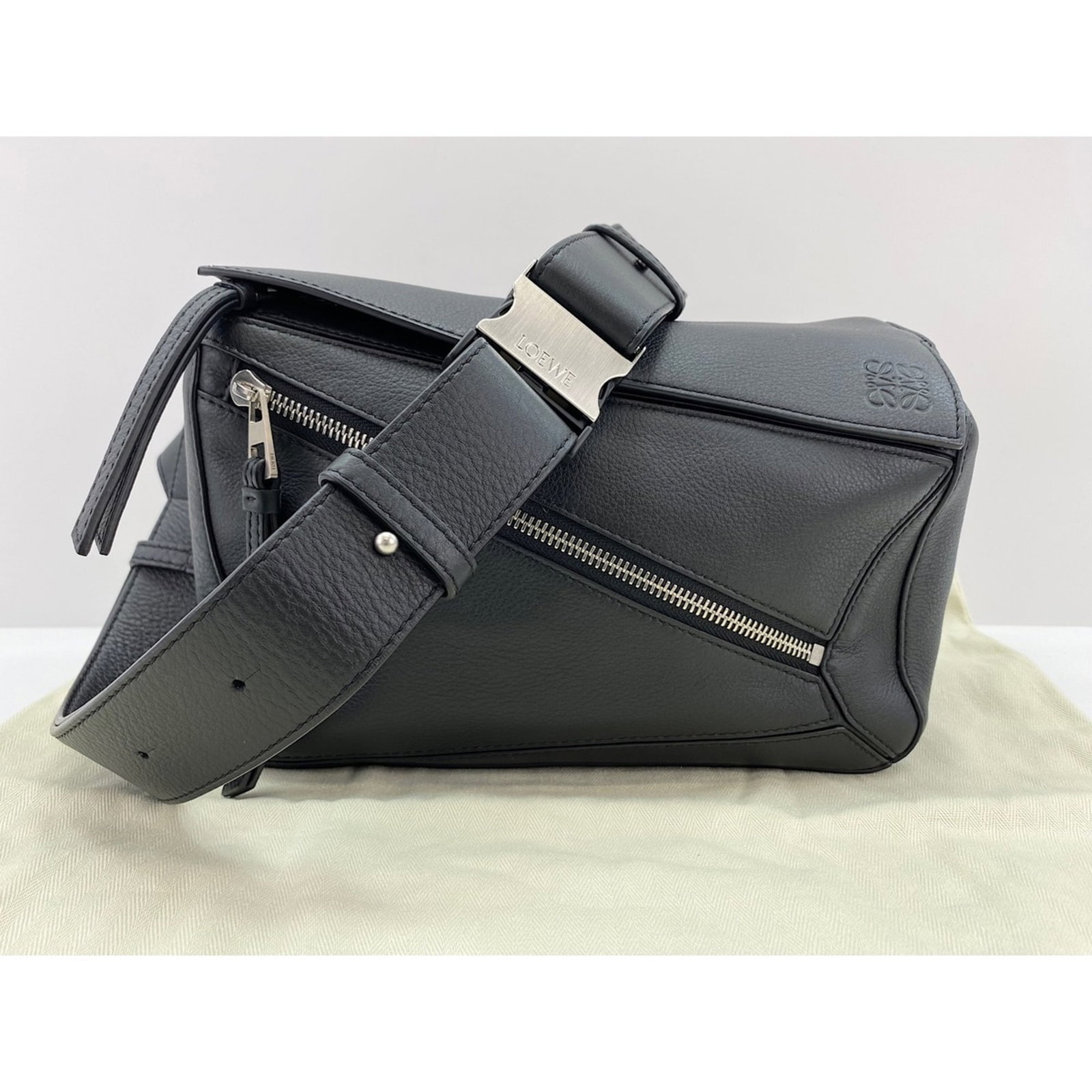 Loewe sling - 12