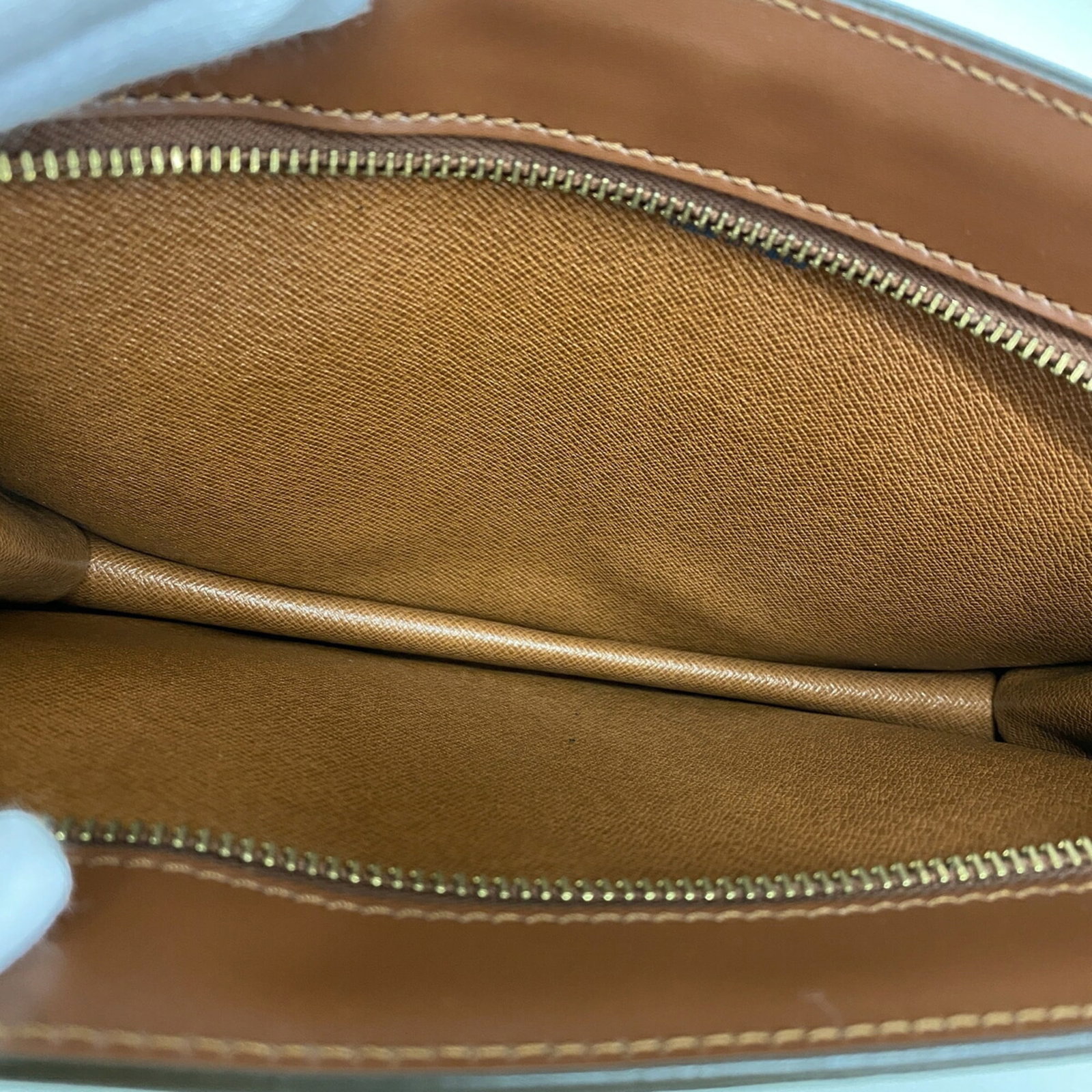 Louis Vuitton Bag - 4