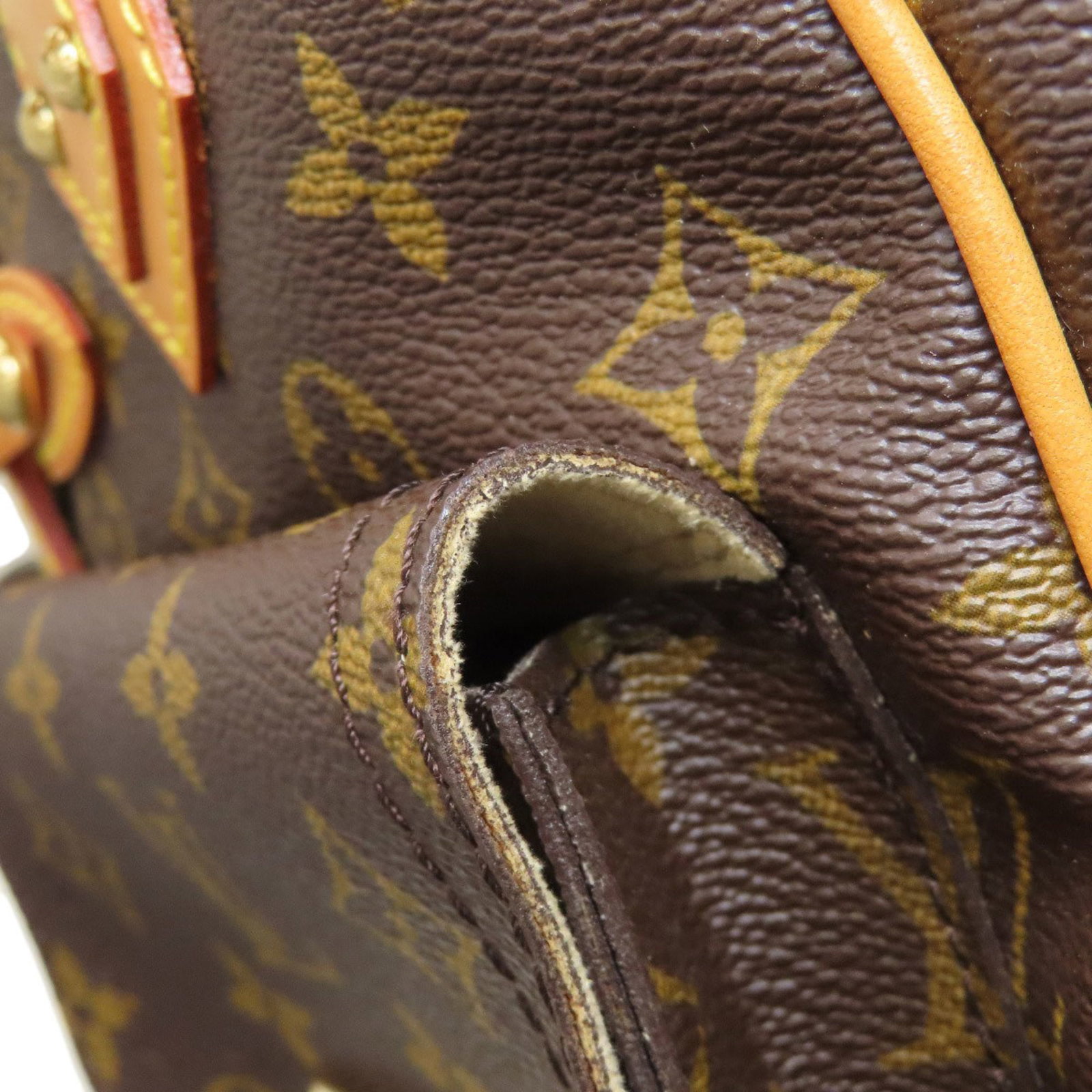 Louis Vuitton Monogram Handbag - 16