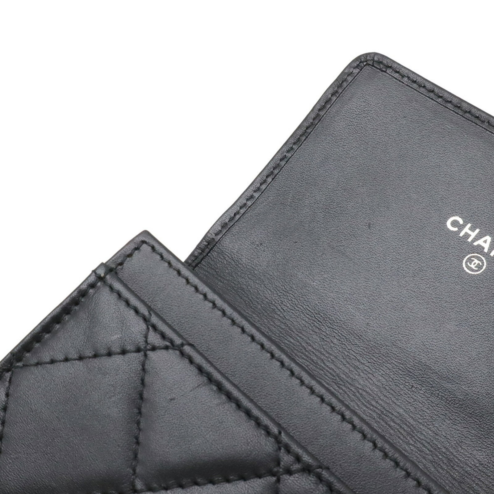 Chanel Card Case Leather - 10
