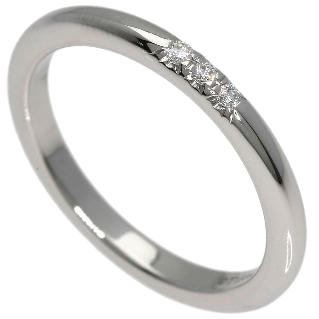 Tiffany&Co. Forever Diamond Ring Platinum Pt950: Tiffany&Co. Forever Diamond Ring Platinum Pt950 Tiffany&Co.'s Forever Diamond Ring is a stunning piece of jewelry featuring a platinum PT950 setting and a beautiful silver-colored diamond. The ring's
