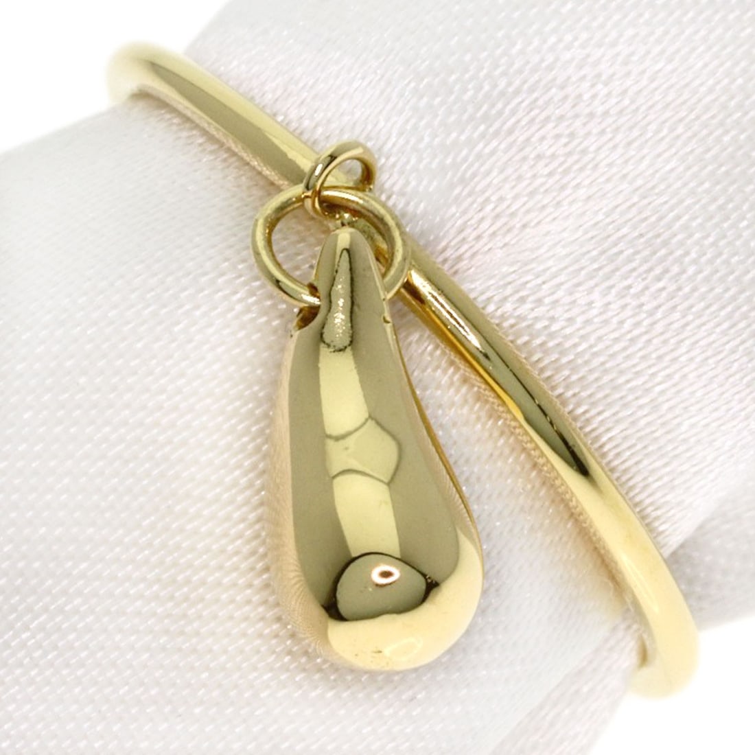 Tiffany Co Teardrop K18 Yellow Gold: Tiffany Co Teardrop K18 Yellow Gold K18 Yellow Gold teardrop ring from Tiffany & Co., featuring 18K yellow gold construction and a ring size of 6.5(US). This piece showcases the iconic Tiffany & Co st