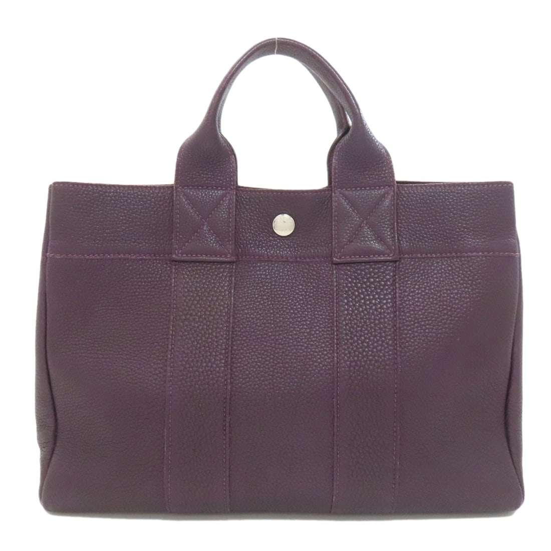 Calf Fool Handbag Toepm Hermes: Calf Fool Handbag Toepm Hermes Purple Calf Leather Handbag from HERMES. This stylish handbag features a rich, deep purple exterior made from high-quality calf leather, showcasing the brand's