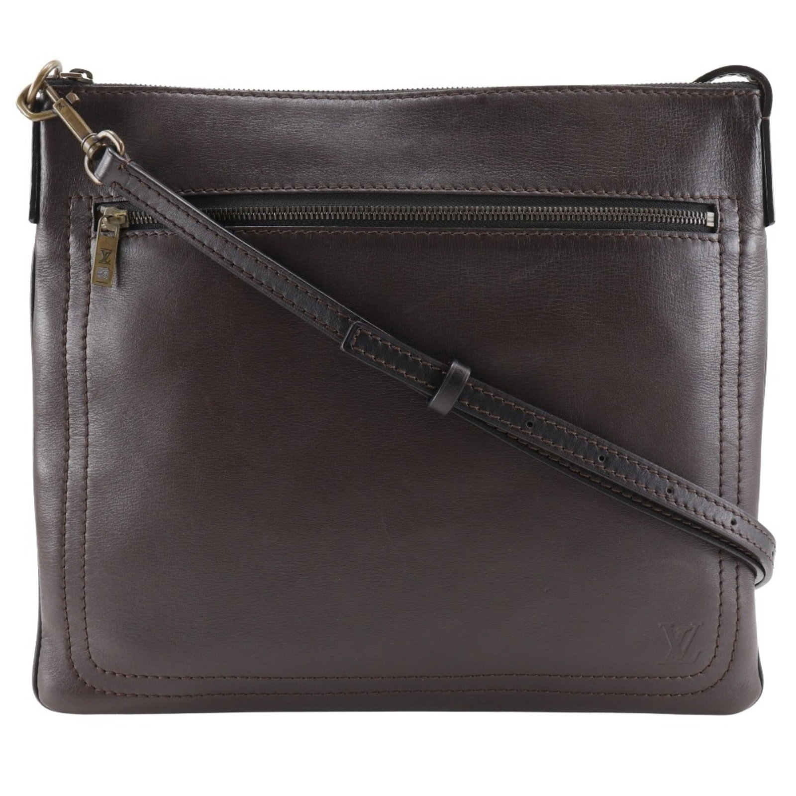 Shoulder Bag Leather Louis Vuitton: Shoulder Bag Leather Louis Vuitton The M92073 Shoulder Bag from Louis Vuitton is a stylish accessory made from high-quality calf leather. Measuring 30cm x 35cm x 1.5cm, it features a zipper closure an