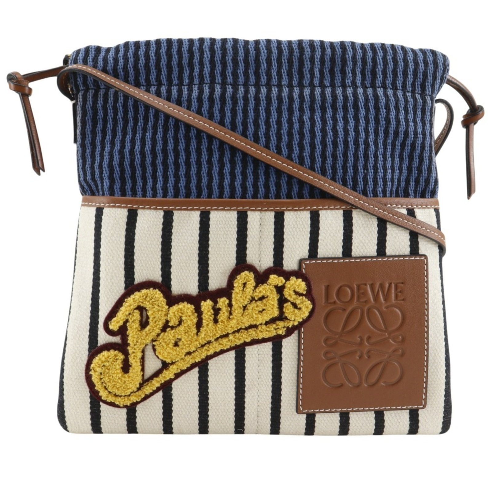 Shoulder Bag Canvas Loewe: Shoulder Bag Canvas Loewe Canvas Loewe shoulder bag in blue and white, measuring 24cm x 24cm x 2cm, with a 62cm strap drop and weighing 200g. This canvas shoulder bag from Loewe features a classic