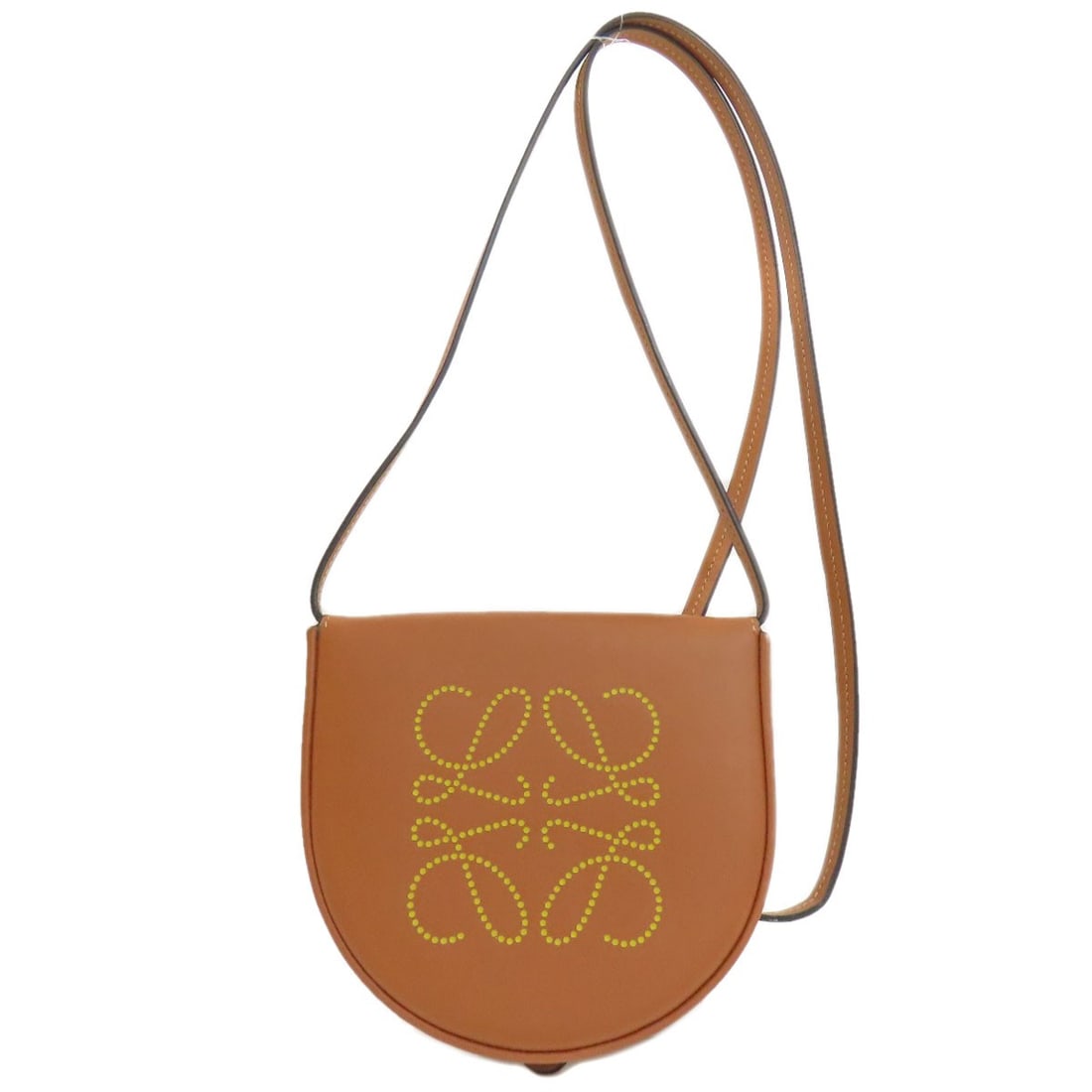 Shoulder Bag Leather Loewe Anagram: Shoulder Bag Leather Loewe Anagram Brown Leather Shoulder Bag from LOEWE featuring a classic design with a timeless aesthetic. This bag is crafted from high-quality leather and boasts a