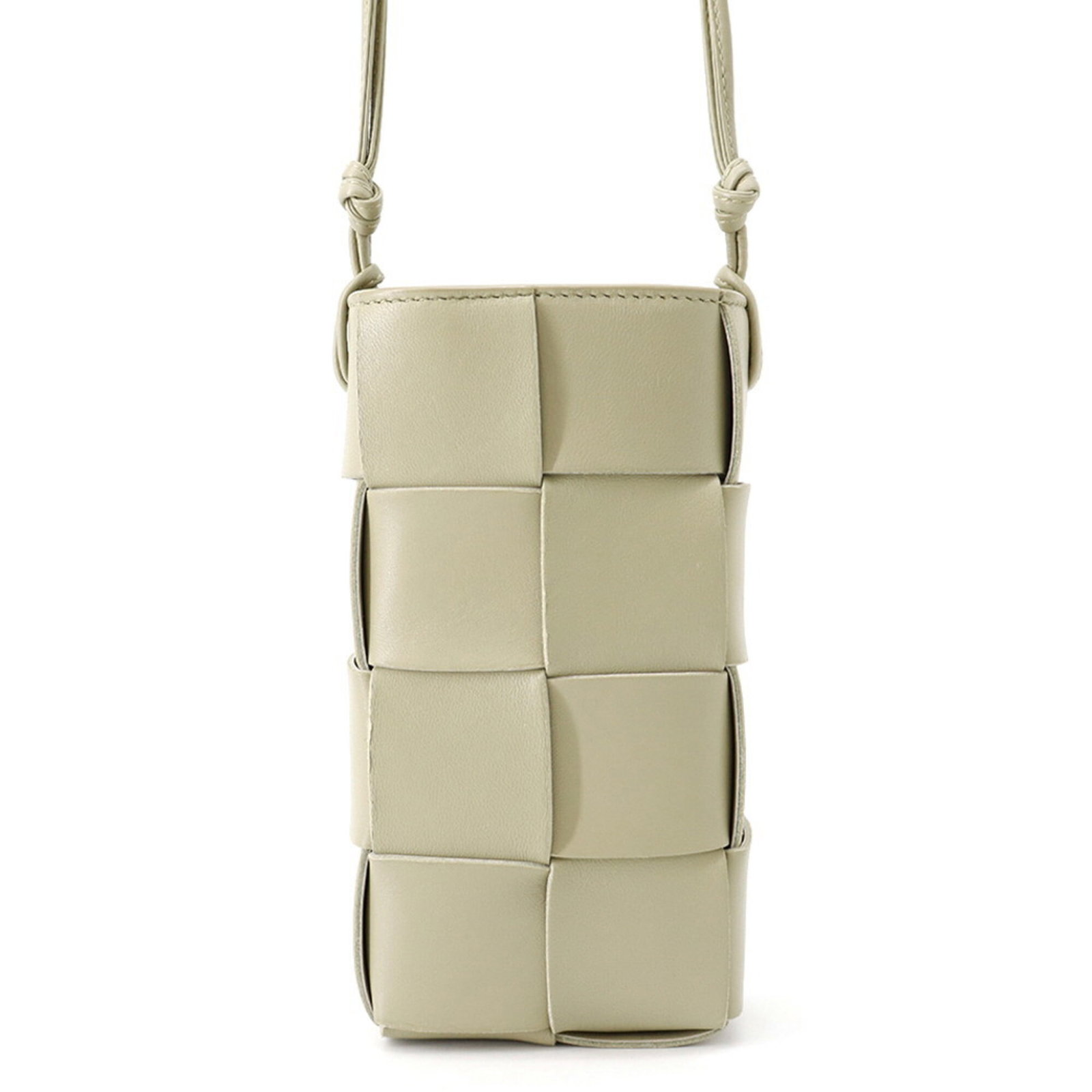 Veneta Leather Handbag Bag Shoulder: Veneta Leather Handbag Bag Shoulder The Bottega Veneta Intrecciato Leather Shoulder Bag boasts a striking light green hue and sleek design, featuring a durable leather construction and a convenient ma