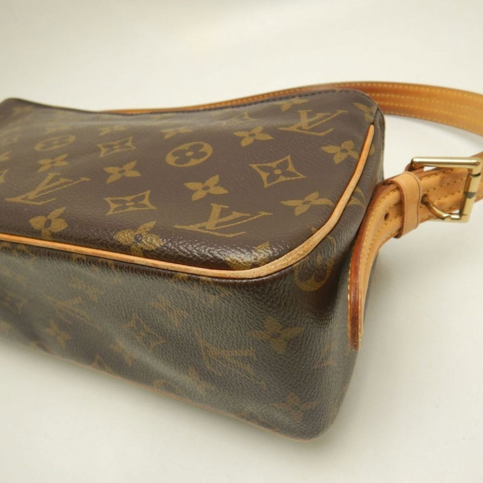 Shoulder Bag Monogram Louis Vuitton - 16