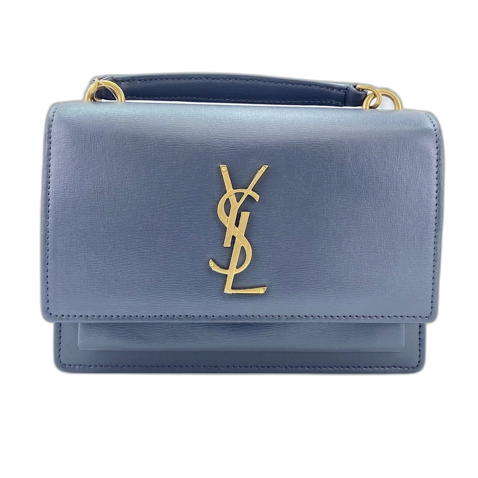 Handbag Prada: Handbag Prada Black Prada handbag with a sleek 23cm x 34cm x 17cm size and 17cm handle drop, bearing a signature. This stylish bag features a classic design and premium materials. The Prada brand is