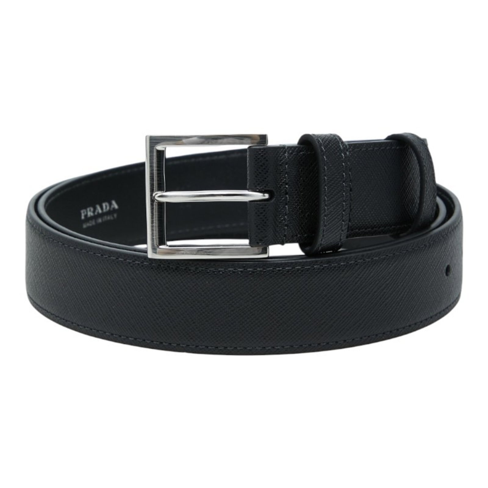 Standard Belt Prada: Standard Belt Prada Standard Belt Prada is made from high-quality leather and features a sleek silver buckle. The classic design measures 3.3cm in width and 101cm x 111cm in length, making it a versat