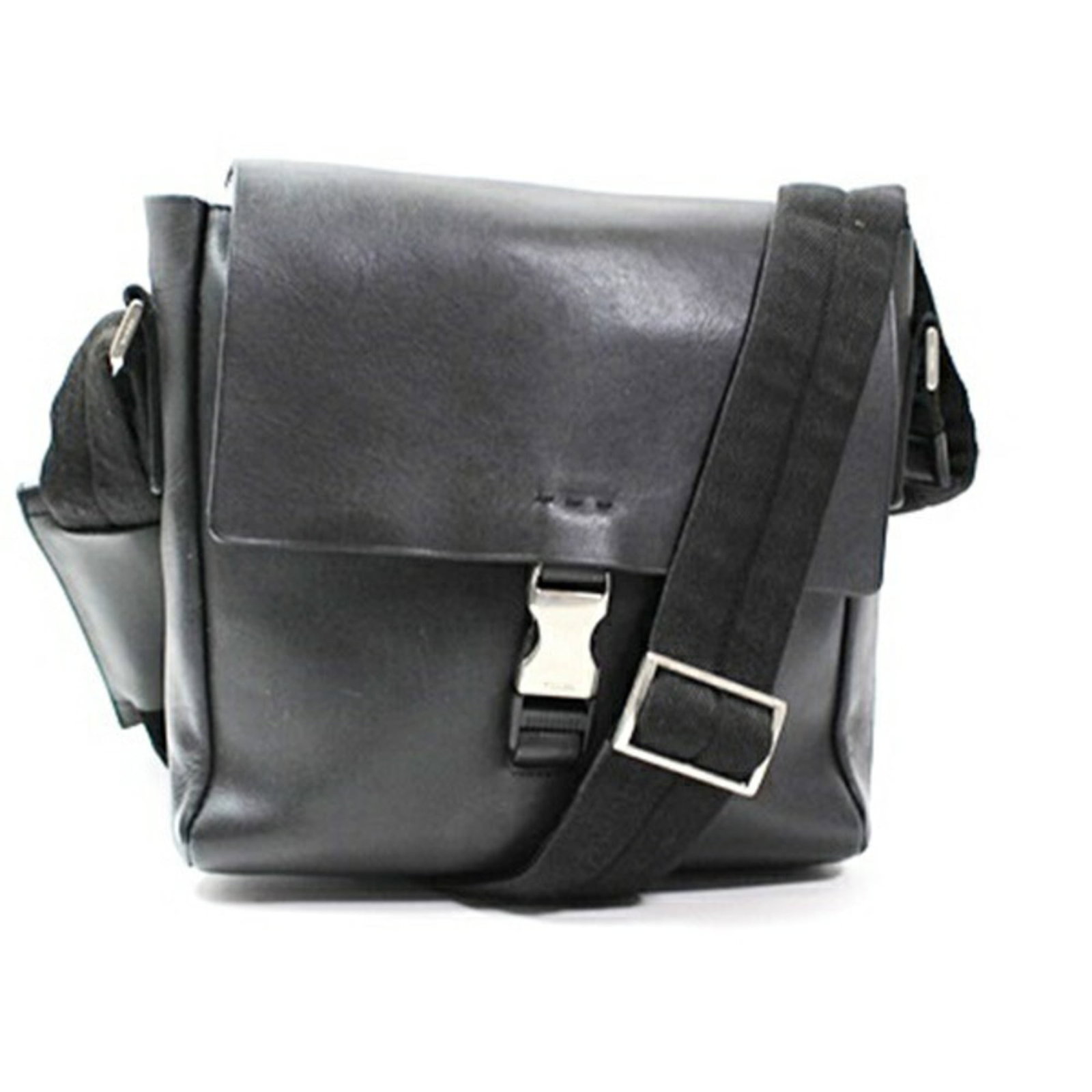 Suede Leather Bag Messenger Shoulder Pouch Prada: Suede Leather Bag Messenger Shoulder Pouch Prada Suede leather bag with a messenger design, featuring a shoulder strap and a compact pouch. This black Prada bag measures 22cm x 22cm x 8cm and is made