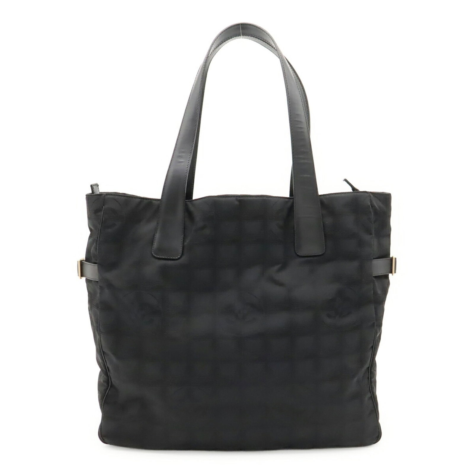 Chanel Shoulder Tote Bag New Travel: Chanel Shoulder Tote Bag New Travel New Chanel Shoulder Tote Bag in Black, featuring a sleek design and compact size, perfect for daily use. Made from high-quality materials, this bag measures 33.5cm