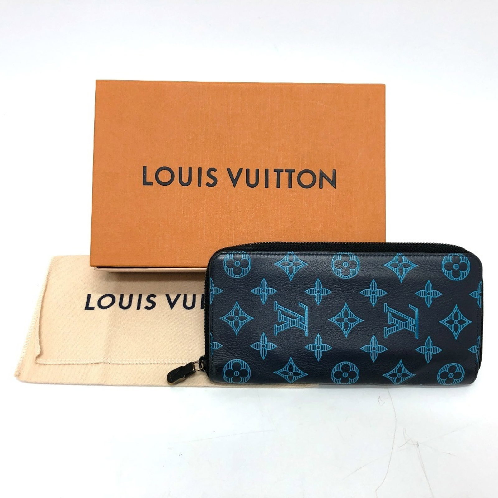 Shadow Monogram Bi Fold Vuitton Long Wallet - 16