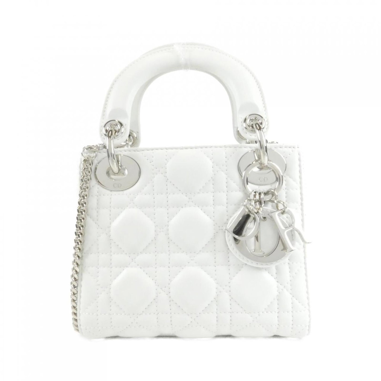 Handbag Leather Dior Christian: Handbag Leather Dior Christian White lamb leather Dior handbag with silver hardware, measuring 15cm x 17cm x 7cm. This elegant bag features high-quality leather construction and a classic design. Item