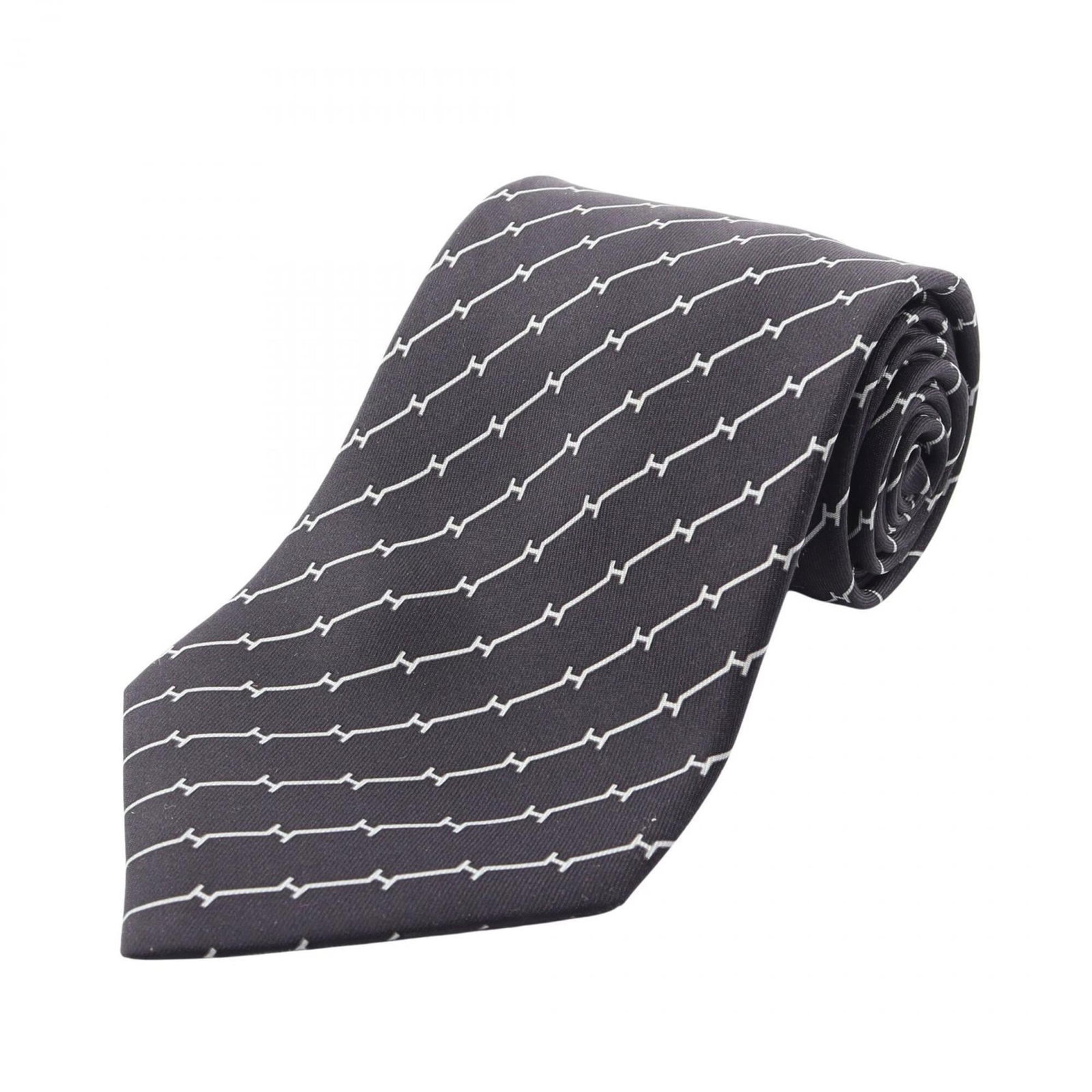 Silk Cravat Hermes: Silk Cravat Hermes Silk cravat from Hermes, made from high-quality silk and available in black and gray colors. Measuring 154cm in length, this cravat is a stylish accessory for formal occasions.