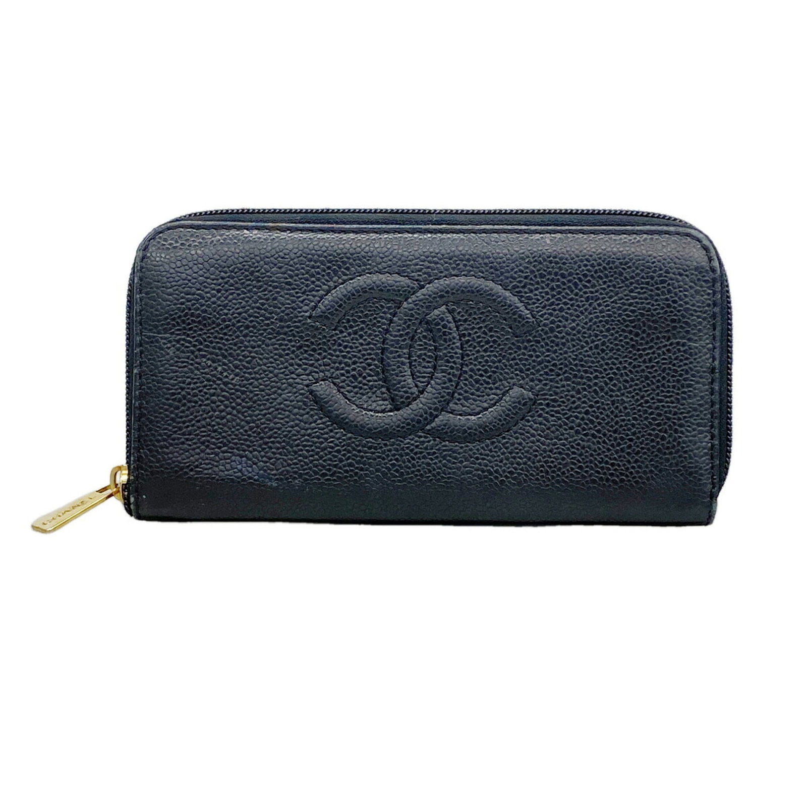 Chanel Long Wallet (Bi-Fold) Grained Calfskin: Chanel Long Wallet (Bi-Fold) Grained Calfskin Grained Calfskin Black Bi-Fold Wallet. This Chanel Long Wallet is crafted from high-quality Grained Calfskin, providing a luxurious feel and durability.