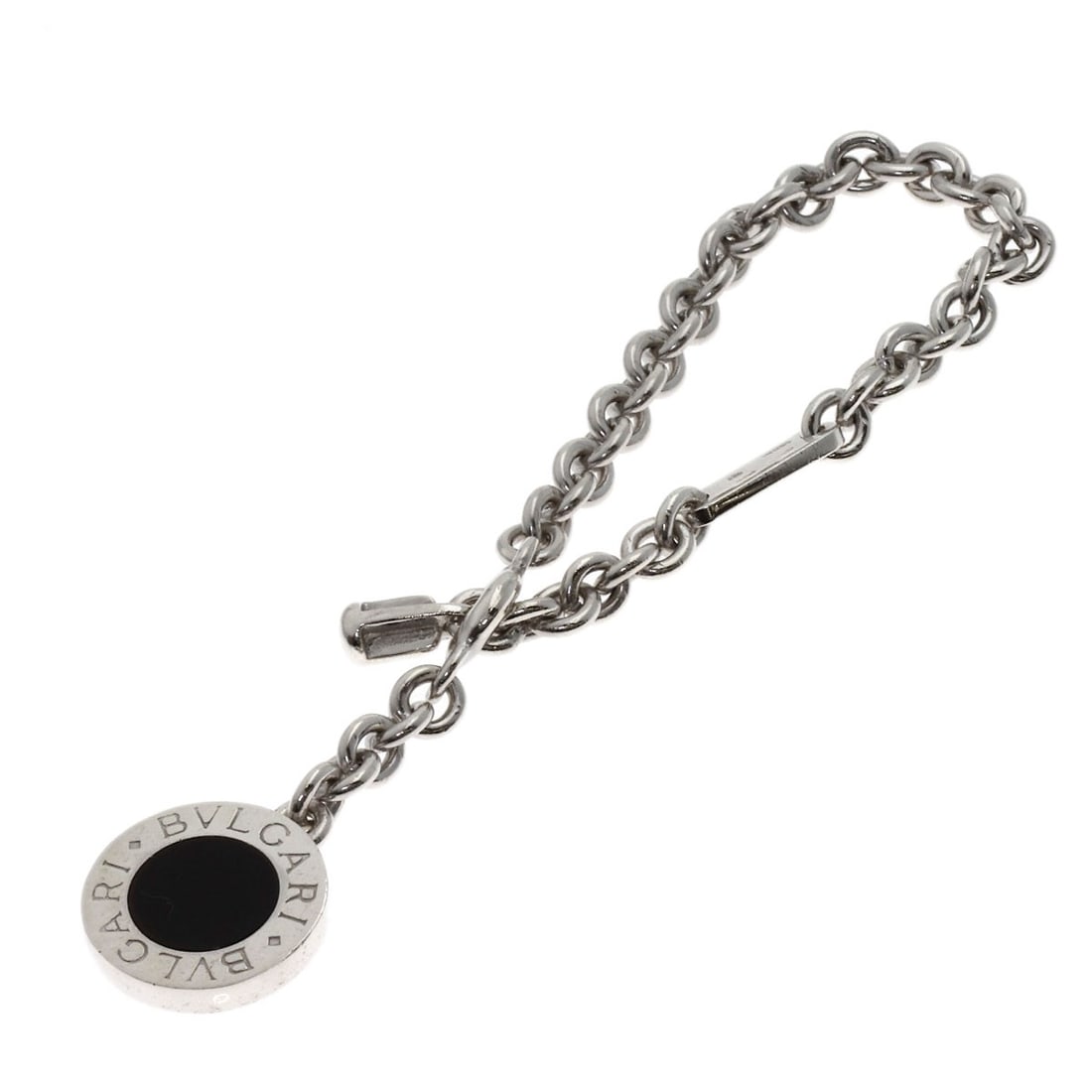 Silver Onyx Bvlgari Key Ring: Silver Onyx Bvlgari Key Ring Silver Onyx Bvlgari Key Ring is a sleek and sophisticated accessory featuring a striking silver onyx design. The key ring's silver exterior adds a touch of luxury to any k