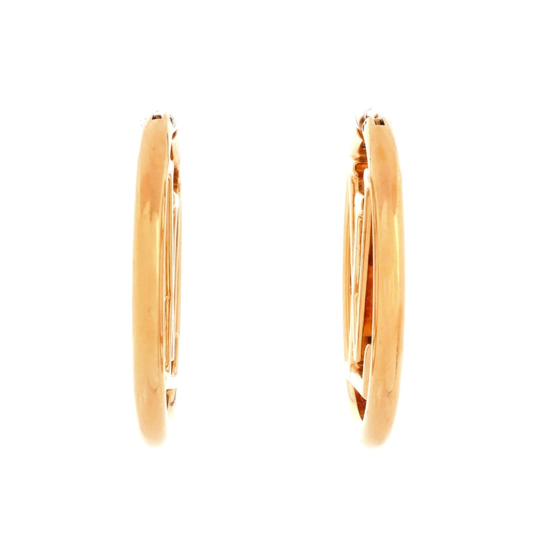 Louis Vuitton Louise Hoop Earrings Metal GM: Louis Vuitton Louise Hoop Earrings Metal GM Louis Vuitton's iconic Louise Hoop Earrings Metal GM are a statement piece, boasting a classic gold finish and a sleek, modern design. With a 2" height and