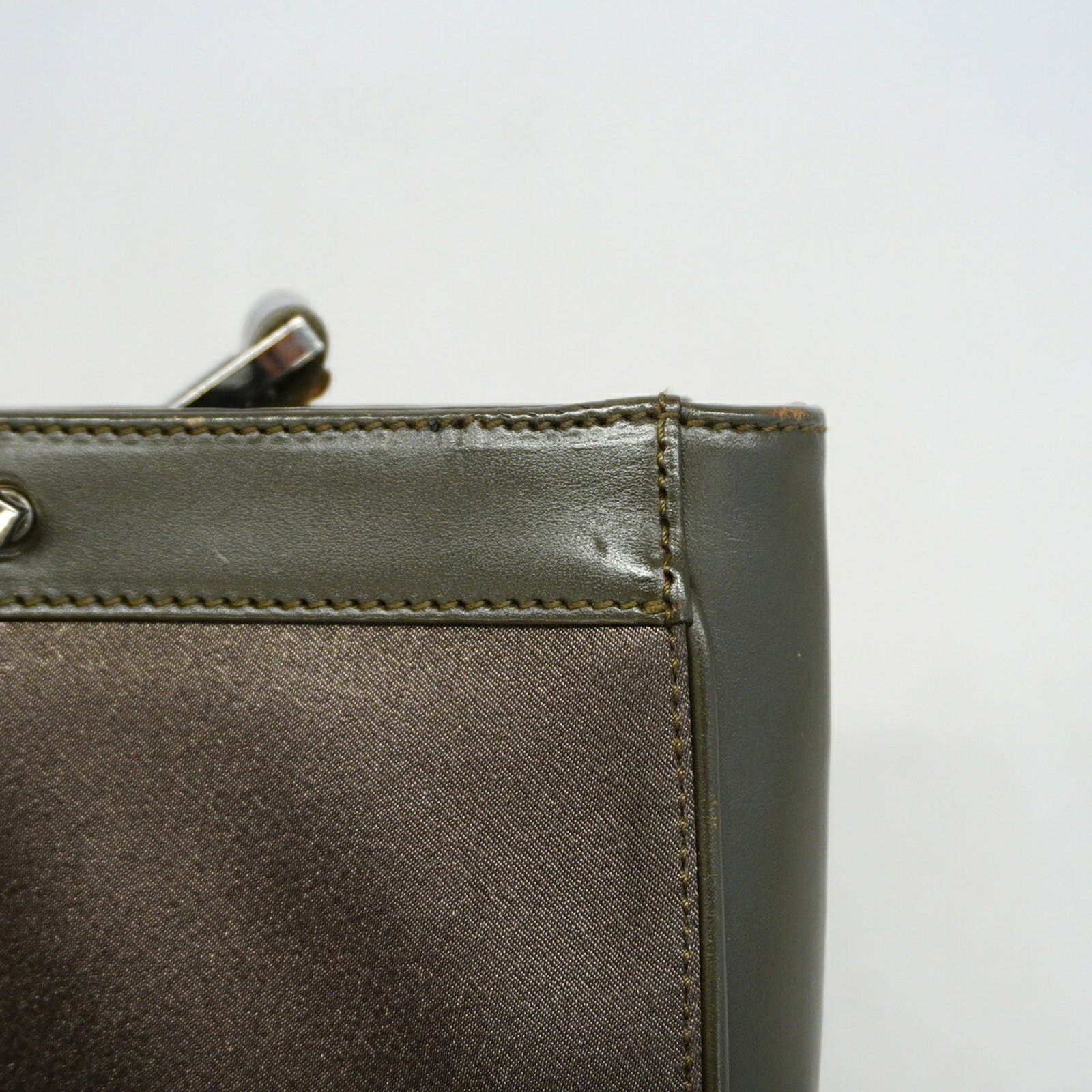 Nylon Handbag Gucci - 10