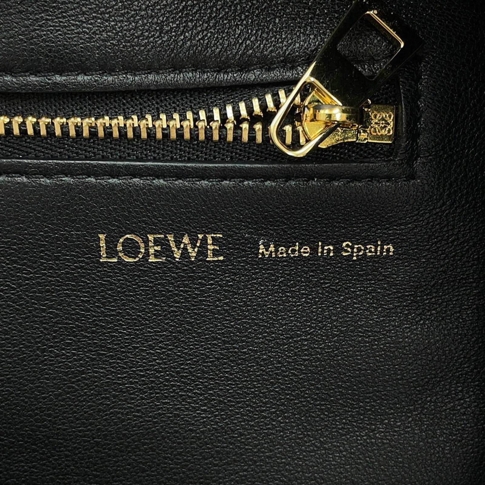 Shoulder bag from Loewe - 17