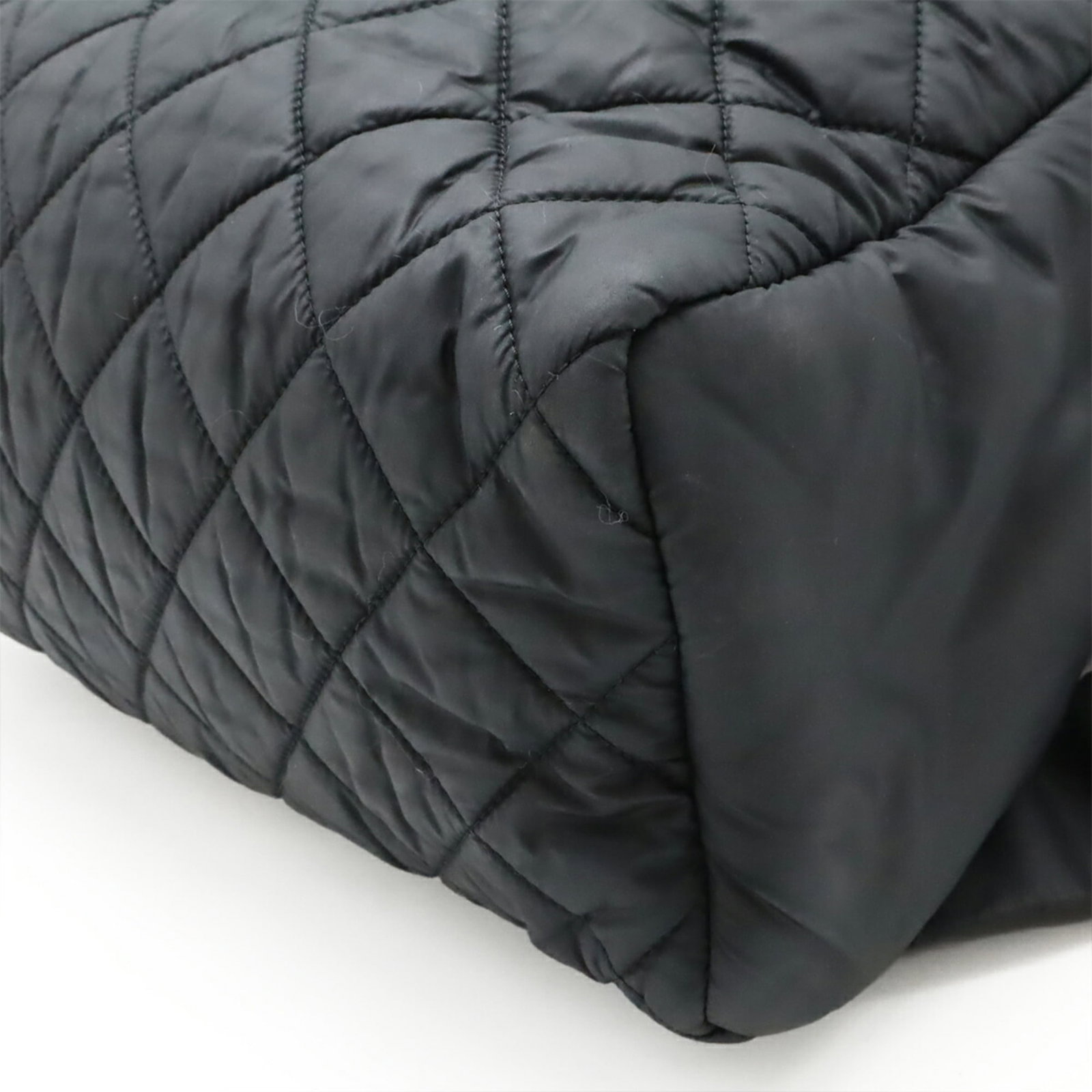 Nylon Leather Backpack Chanel - 4