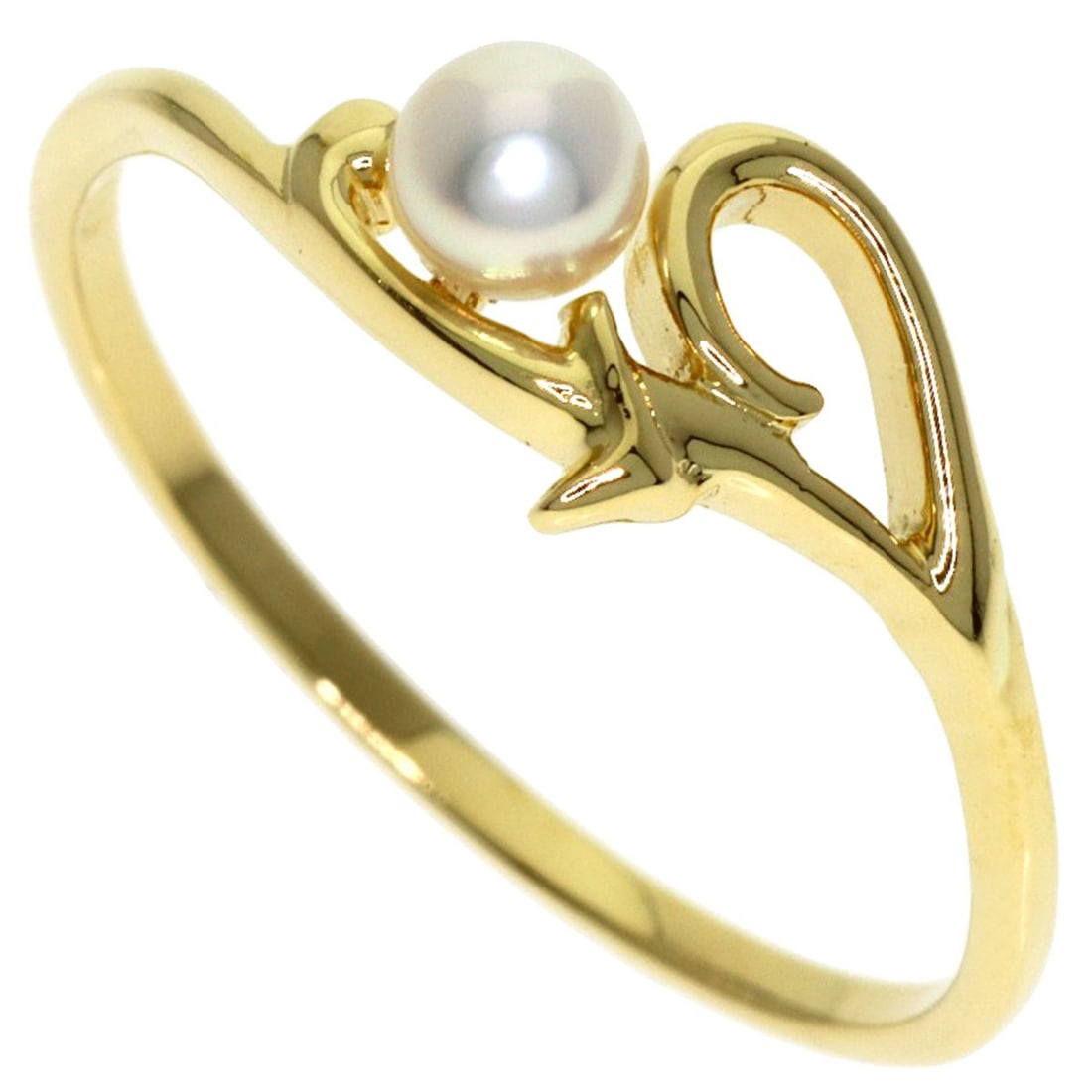 K18 Yellow Gold Pearl Ring Mikimoto: K18 Yellow Gold Pearl Ring Mikimoto K18 Yellow Gold Pearl Ring Mikimoto bears a signature. Made from 18K yellow gold, this ring features a pearl as its main stone. The ring size is 5.5(US). Item