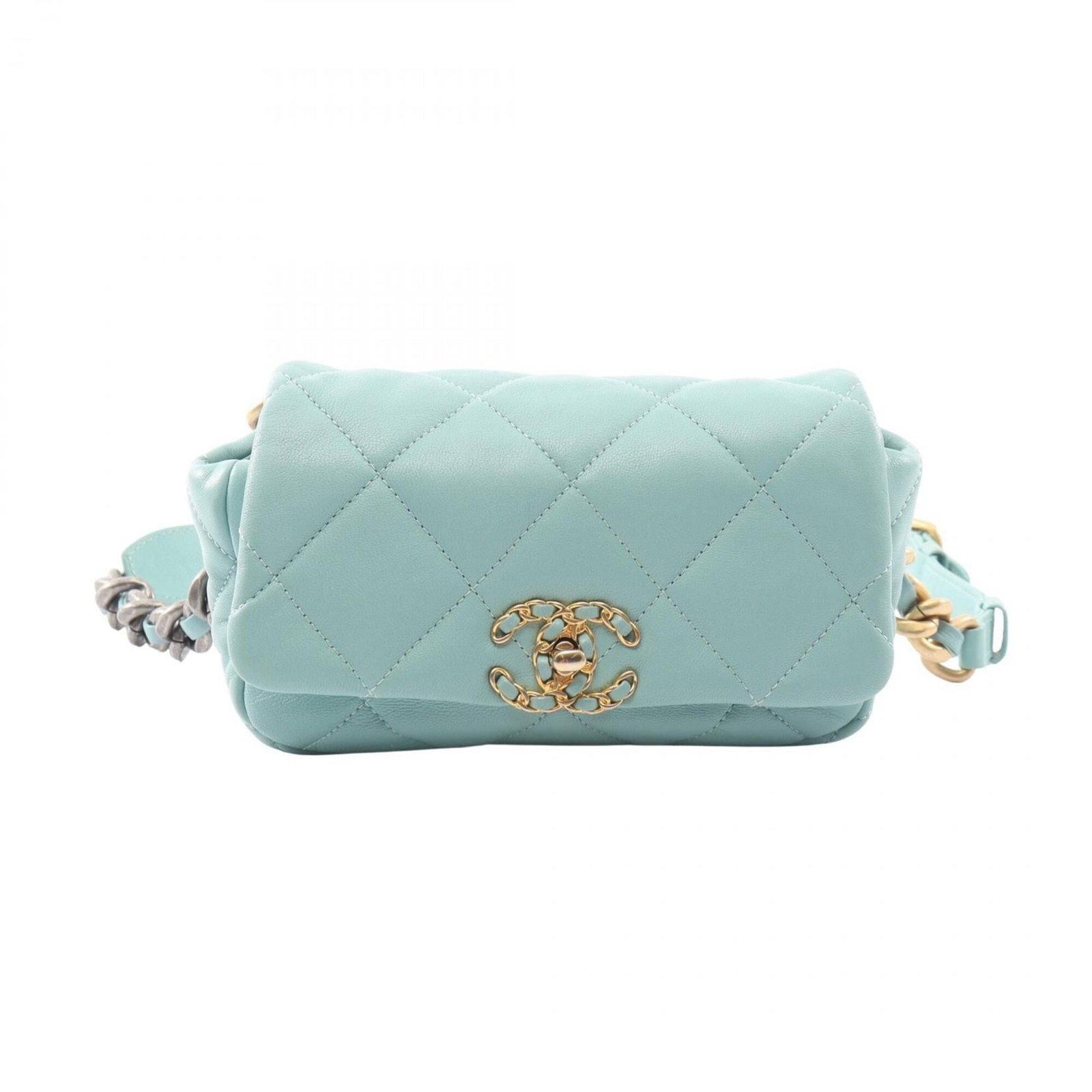 Leather Handbag Fanny Pack Chanel: Leather Handbag Fanny Pack Chanel This Chanel leather fanny pack is made from lambskin and features a vibrant green color. With its sleek design and compact size, it's perfect for adding a stylish