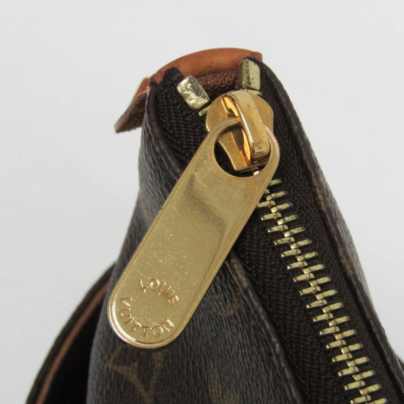 Louis Vuitton Monogram Tote - 12