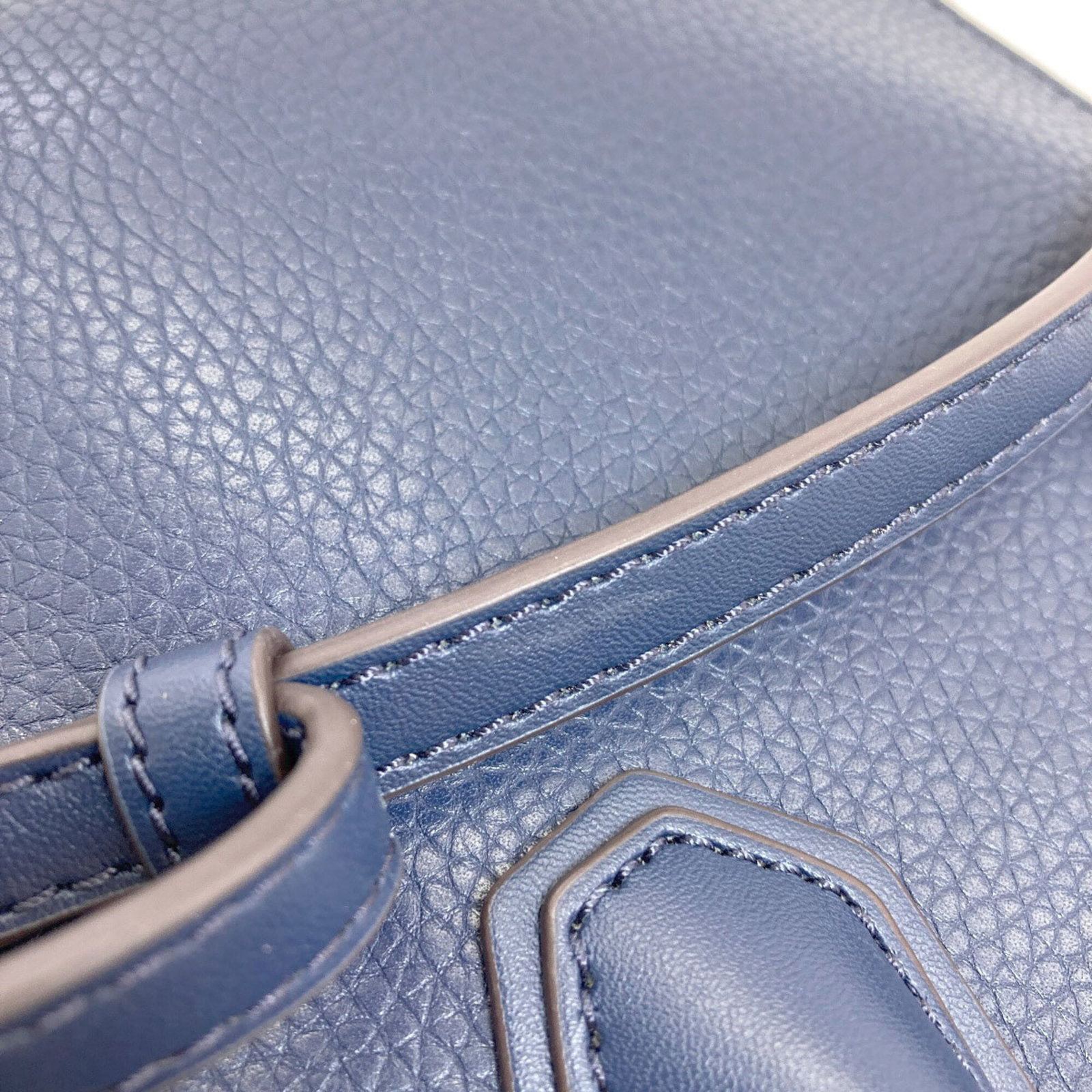 Michael Kors Leather Handbag - 17