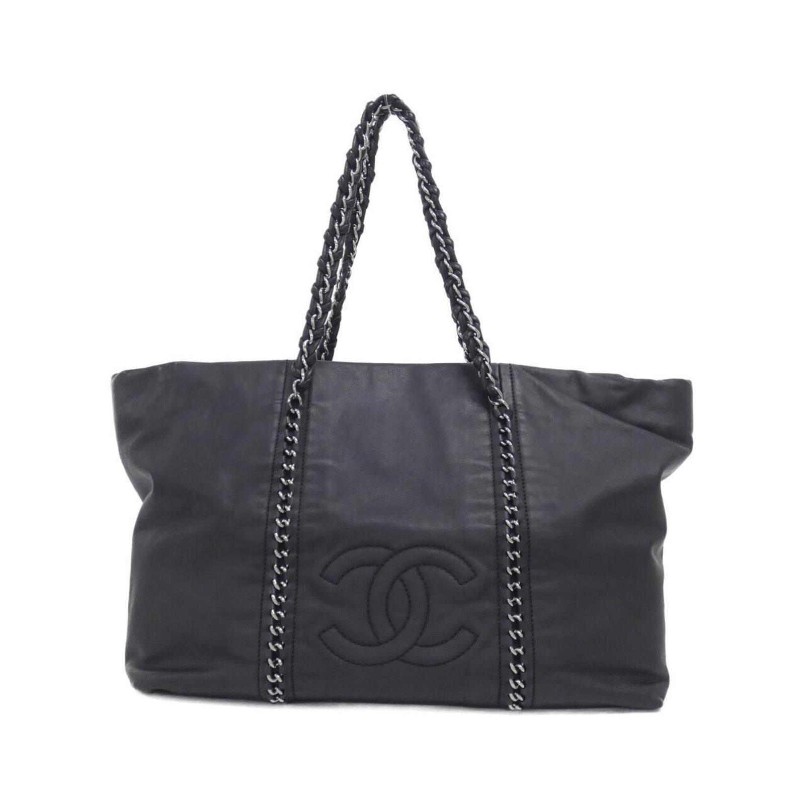 Shoulder Bag Leather Chanel: Shoulder Bag Leather Chanel This black leather shoulder bag is made from high-quality Calfskin and features a classic design. With its 30cm x 40cm x 17cm dimensions, it provides ample space for daily