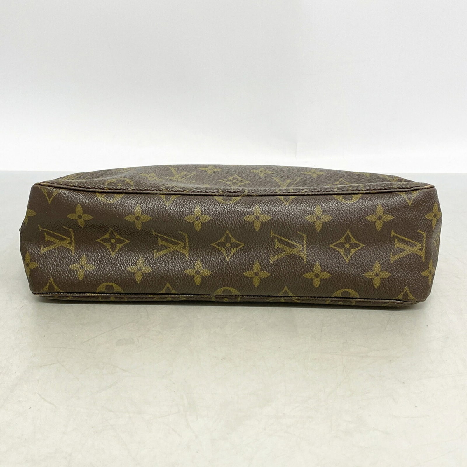 Louis Vuitton Pouch - 3