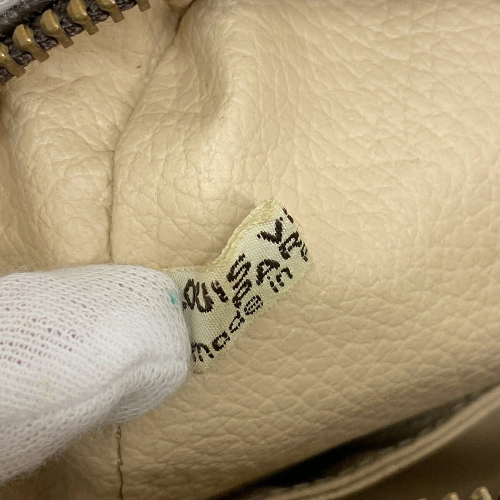 Louis Vuitton Pouch - 5