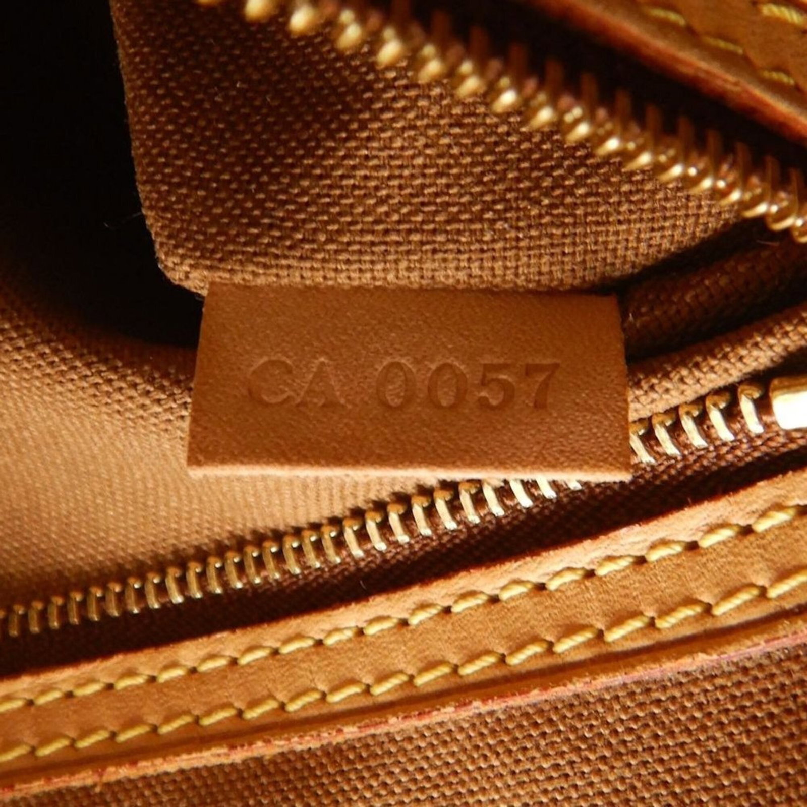 Louis Vuitton Monogram Tote - 20