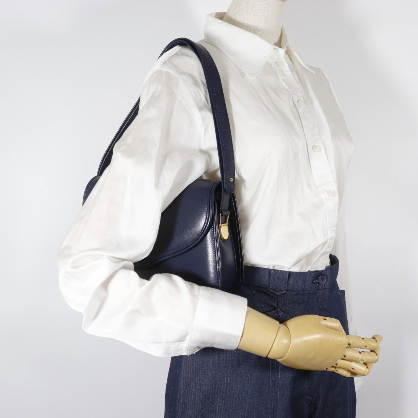 Shoulder Bag Leather - 18
