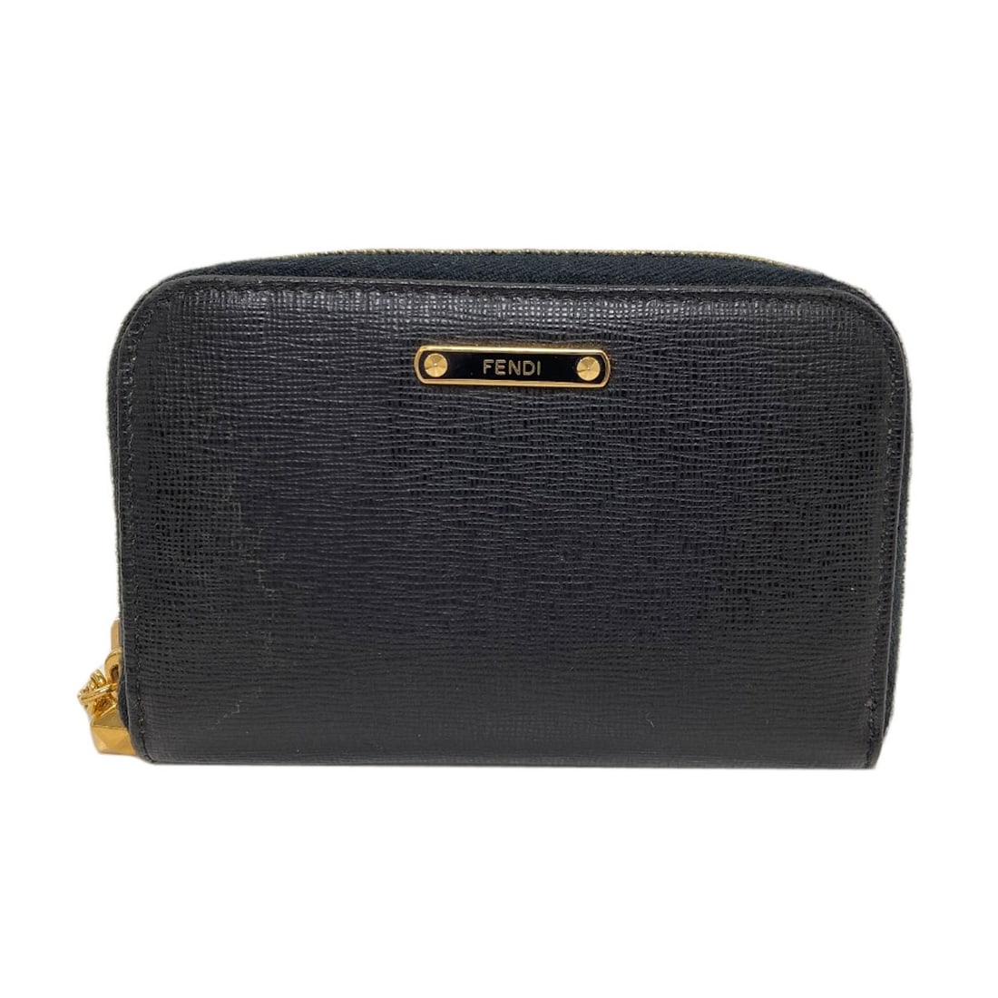 Logo Card Case Leather: Logo Card Case Leather Black leather card case with a classic FENDI design. Made from high-quality leather, this card case features a sleek and sophisticated style that complements any accessory. Its