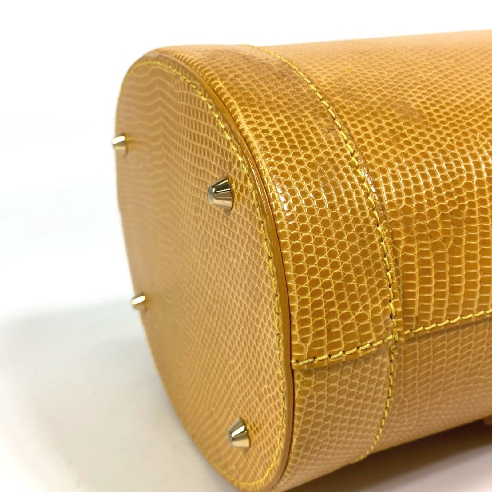 Louis Vuitton Handbag - 8