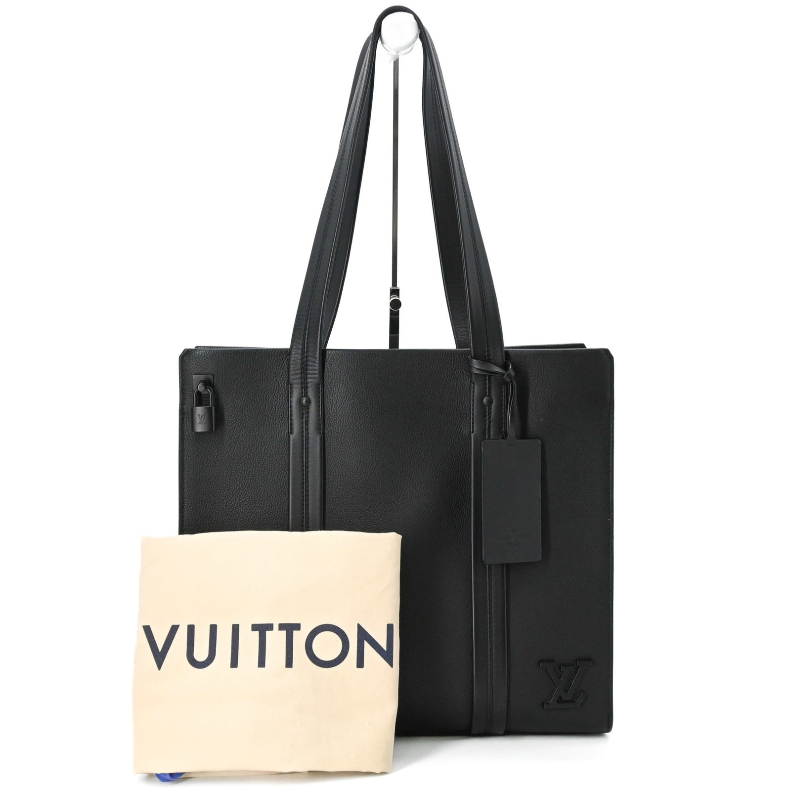 Louis Vuitton Tote Bag Leather: Louis Vuitton Tote Bag Leather Black Louis Vuitton Tote Bag Leather, 32cm x 36cm x 10cm, made from high-quality leather. This classic tote bag features a timeless design and elegant black color,