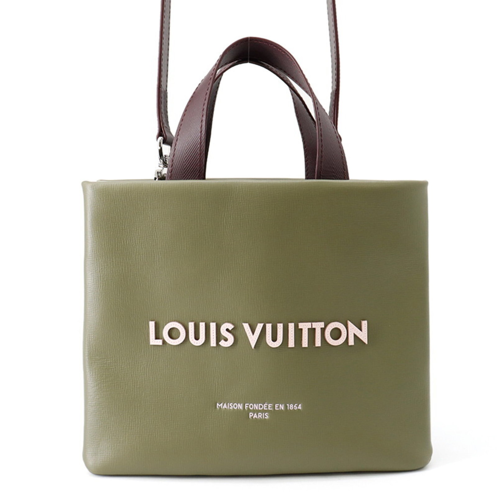 Shoulder bag tote bag Louis Vuitton monogram: Shoulder bag tote bag Louis Vuitton monogram Monogrammed in khaki, this Louis Vuitton shoulder bag tote features the iconic monogram pattern. Measuring 21cm x 25cm x 13cm, it is a stylish and