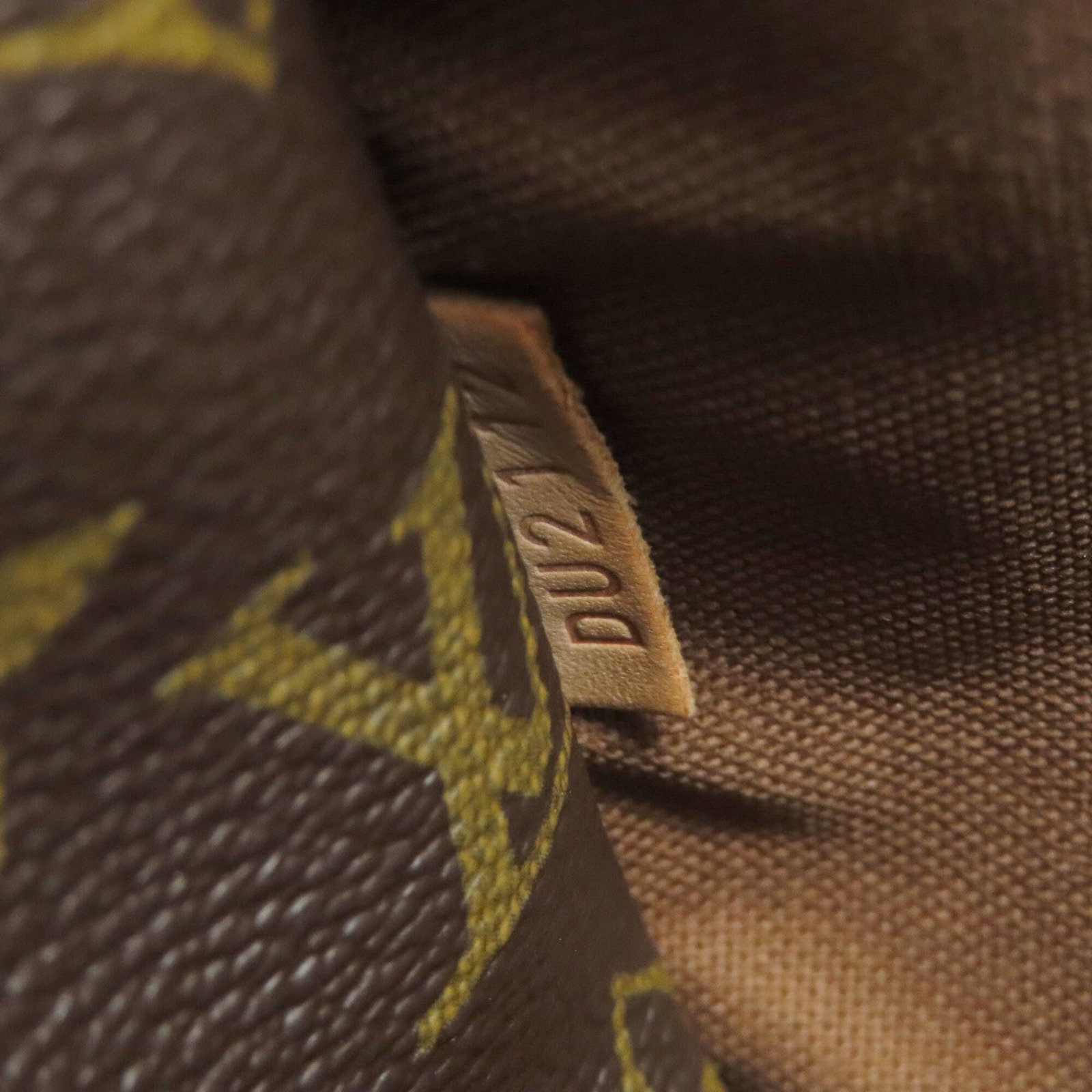 Monogram Canvas Louis Vuitton Tote - 6