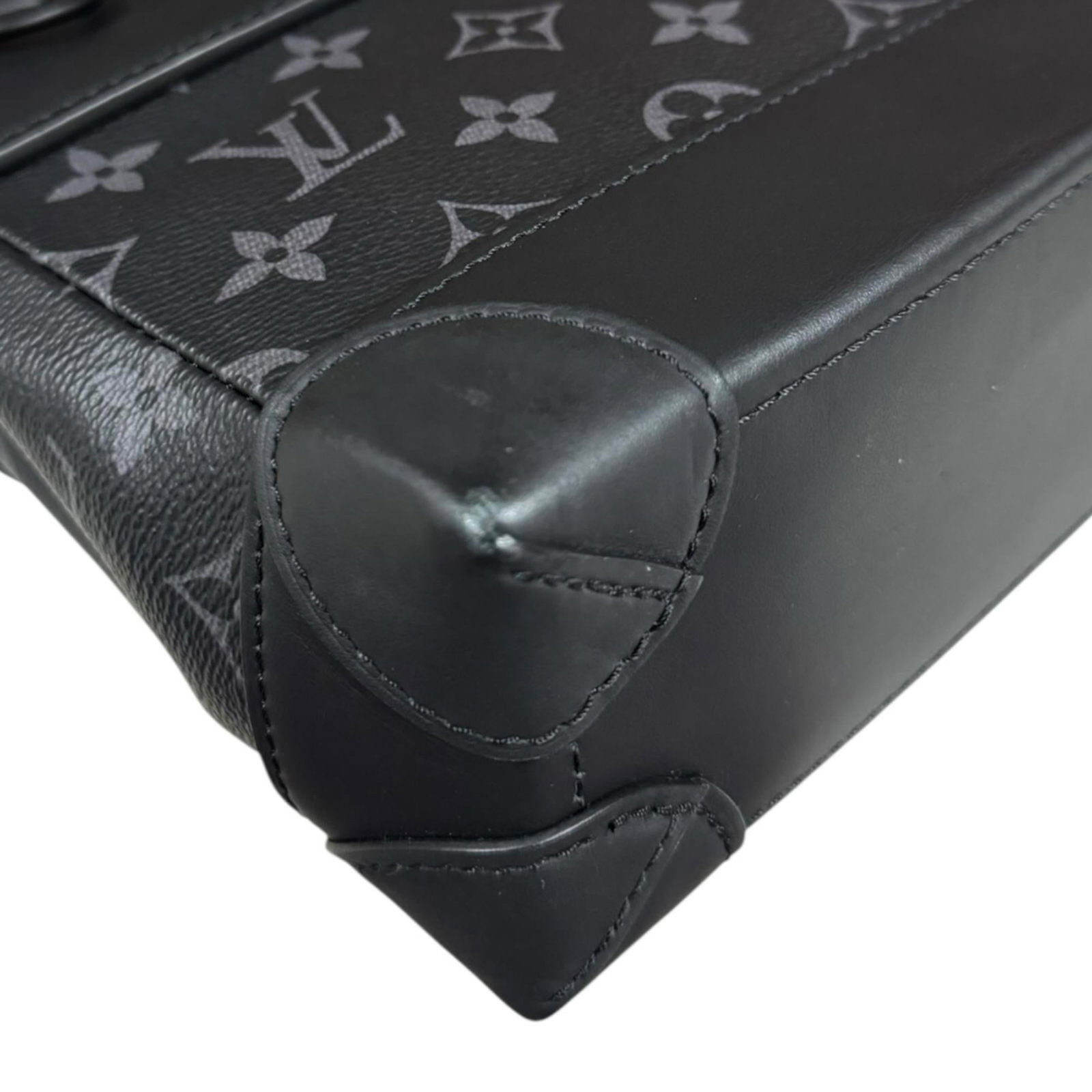 Monogram Eclipse Louis Vuitton Handbag - 13