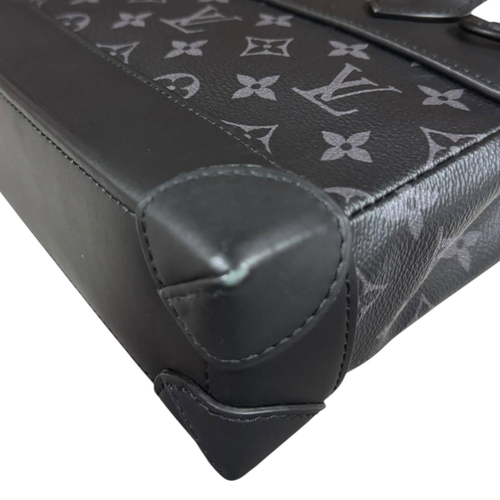 Monogram Eclipse Louis Vuitton Handbag - 14
